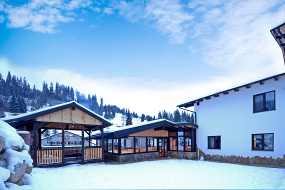 Contact Pensiunea Carina